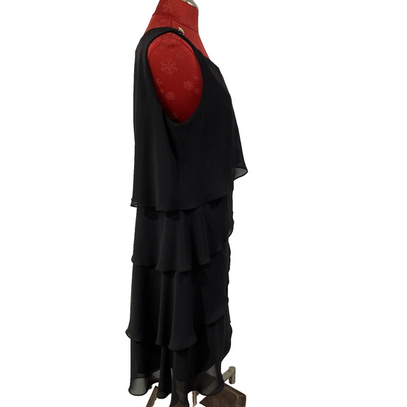 Dressbarn Collection Size 16 Black Cocktail Dress Chiffon Ruffles Sleeveless - Picture 5 of 10